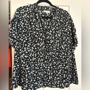 Calvin Klein Black, Green and White Floral Blouse 1X